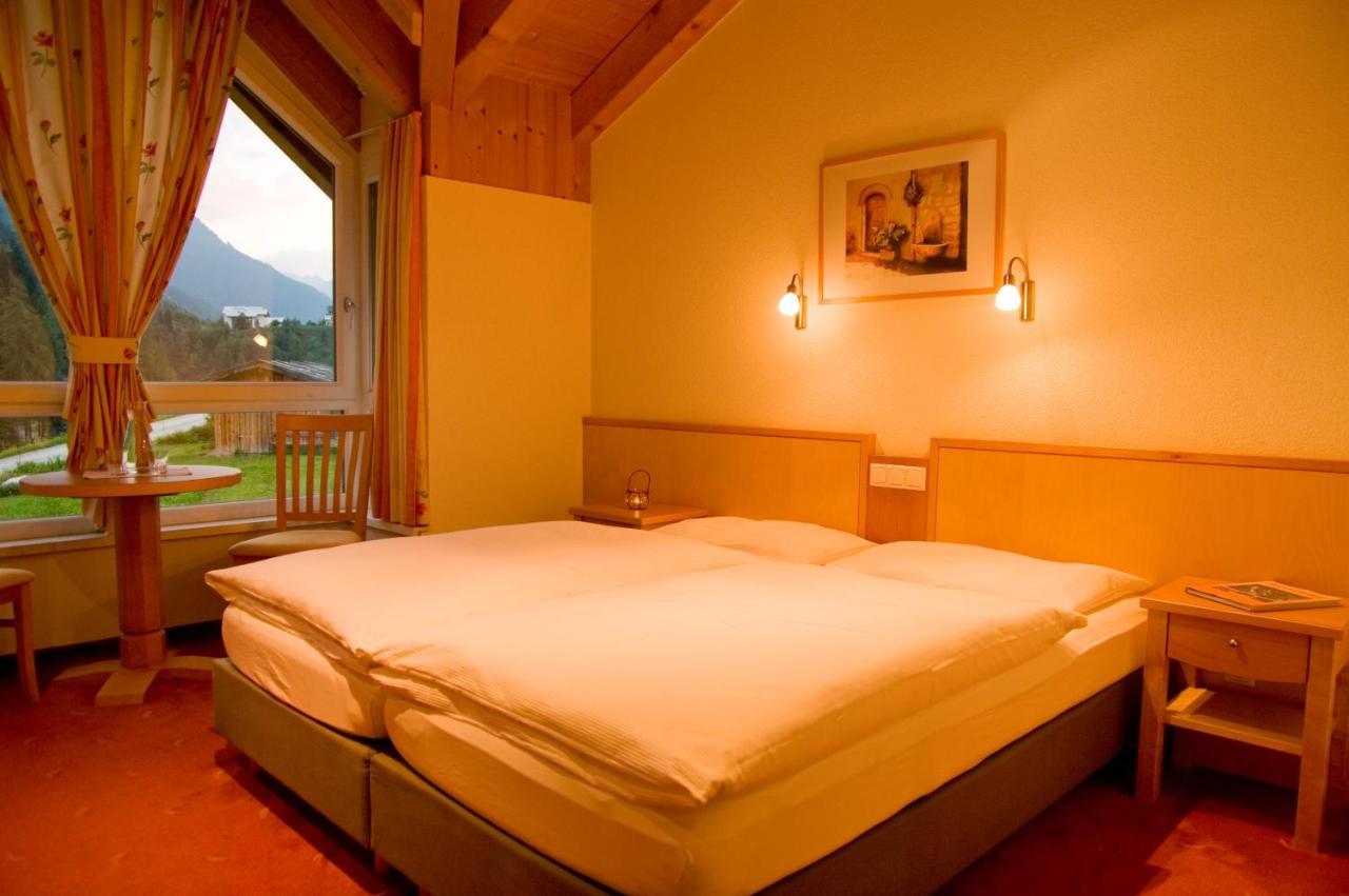 Bed and Breakfast Adrian à Sankt Anton am Arlberg Extérieur photo