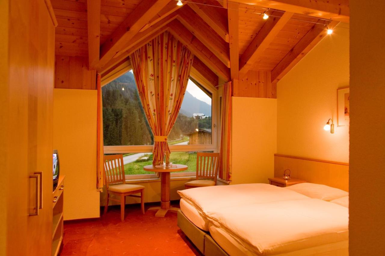 Bed and Breakfast Adrian à Sankt Anton am Arlberg Extérieur photo